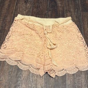 Women’s crochet shorts